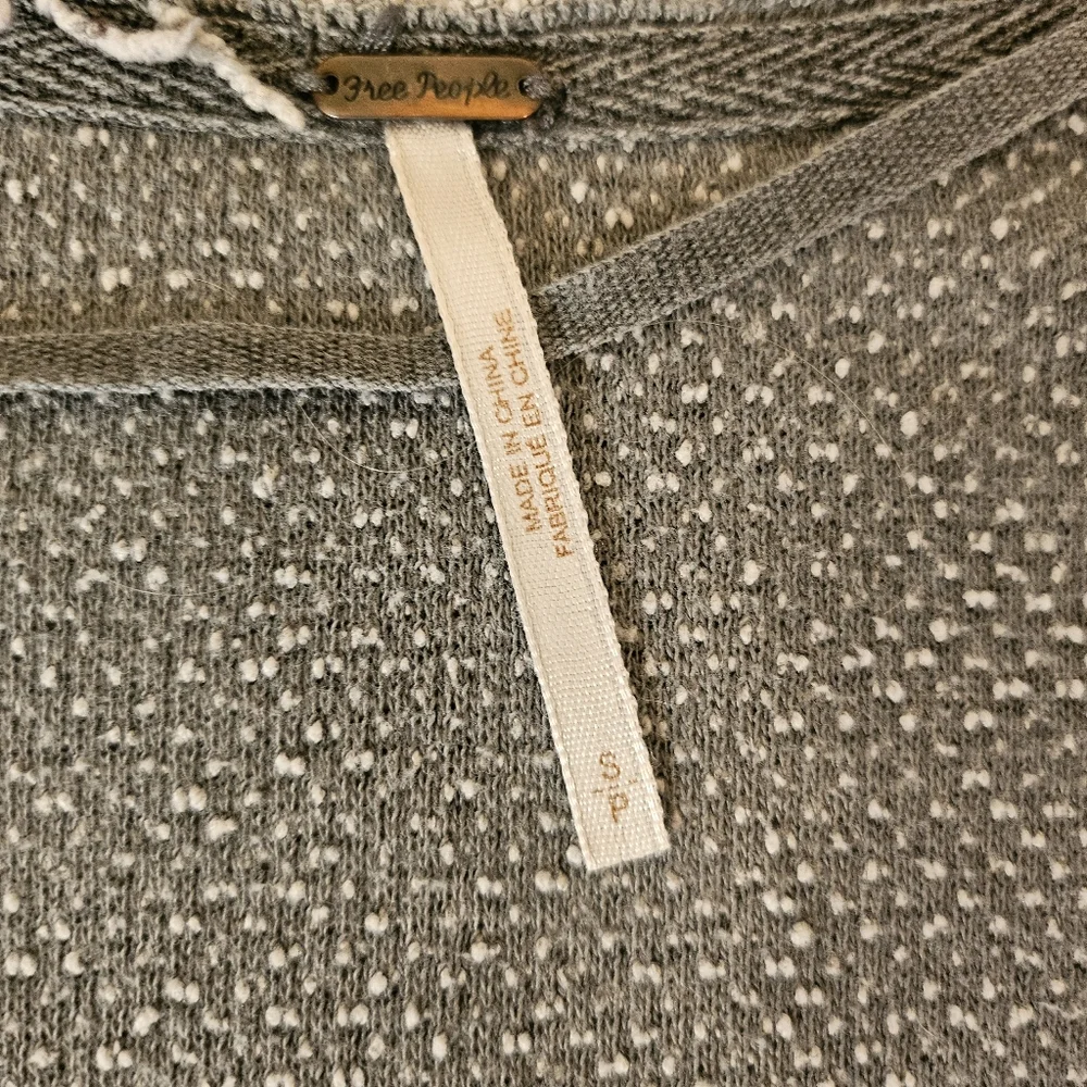 ​Free People | Gray Raw Hem Distressed V-Neck Thermal‎ Knit Sweater